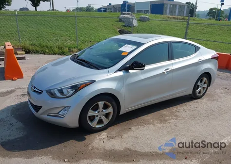2016 Hyundai Elantra Value Edition z USA, uszkodzony, nr VIN 5NPDH4AEXGH738588